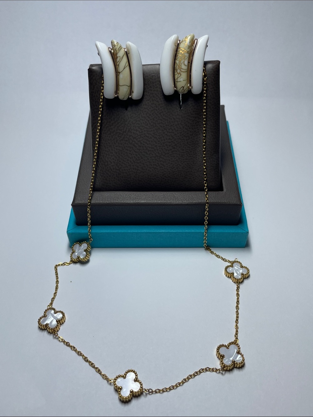 White Mother-of-Pearl Clover Necklace and Clip On Earrings Set - Gold Tone